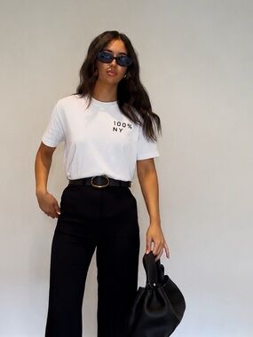NWT EVERLANE 100% NY BOX-CUT TEE NWT SIZE MEDIUM